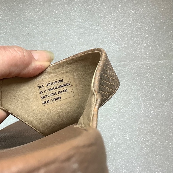 Women’s Fit Flop Sandals Thong Style Size 11 - Picture 8 of 8